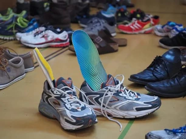 Pros and Cons of Custom Orthotics versus Off-The-Shelf Orthotics - Podiatry health article from FALL Clinic Perth